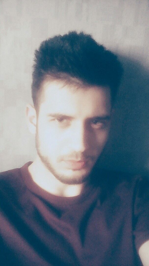  11945500  Gvyn, 31 ,    