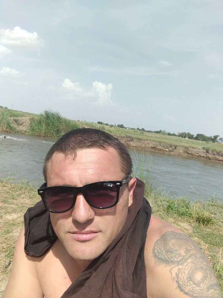  20838440  Ը, 37 ,    