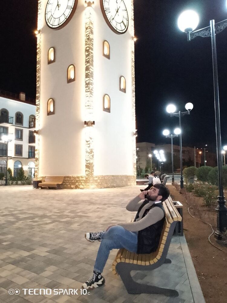  40108290  Ali, 25 ,    