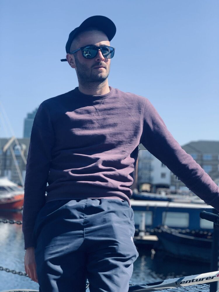  ,   Levan, 32 ,   ,   , c 