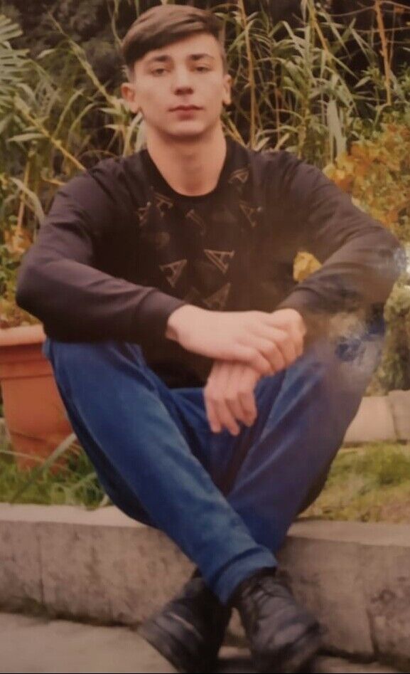  18218910  Maqa, 24 ,    