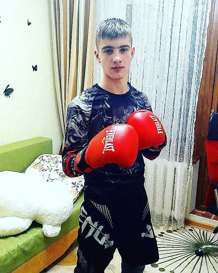  ,   Iulian, 22 ,   ,   