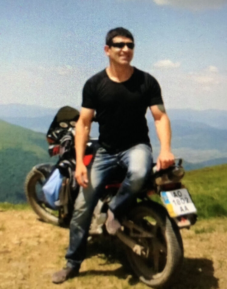  ,   Vlad, 47 ,   ,   