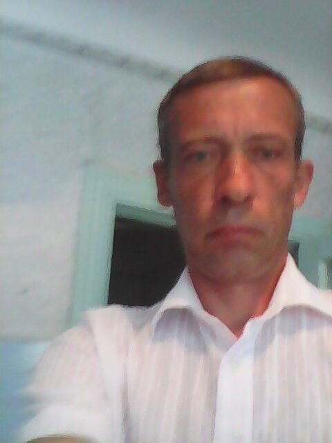  12462090  Sergei, 50 ,    