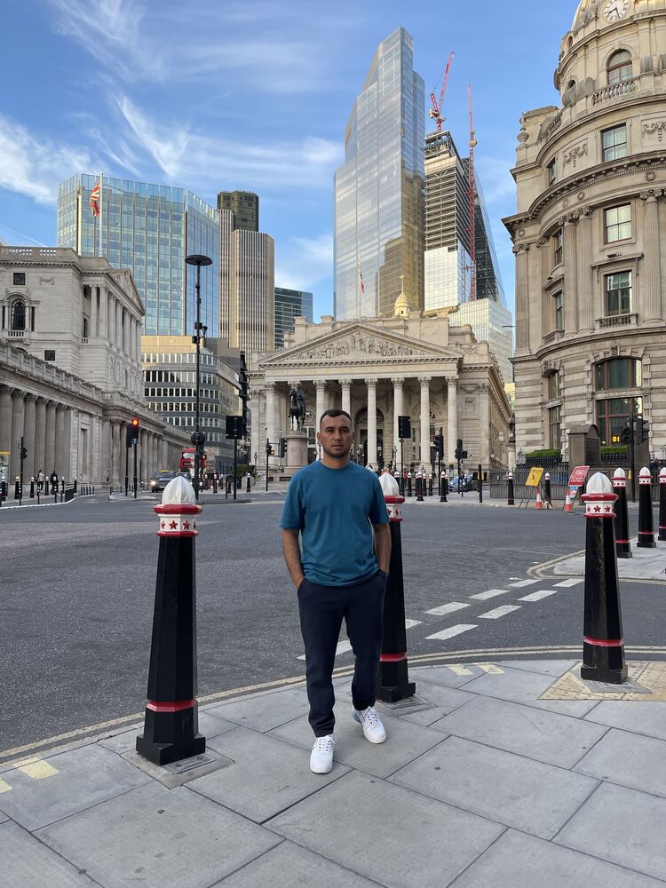  27412070  Makhmed, 28 ,    