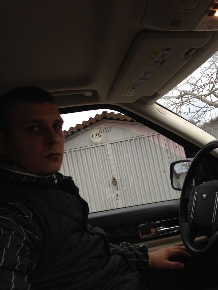  ,   Alex, 40 ,   