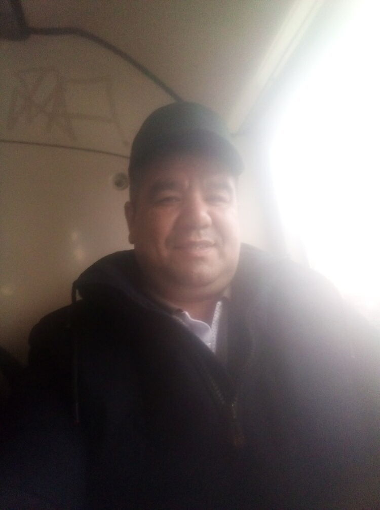  19821690  Malik, 49 ,    -