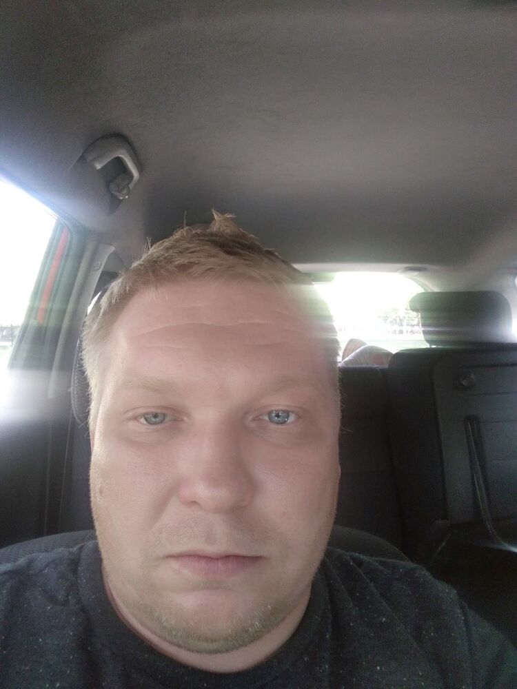  18701560  , 40 ,    