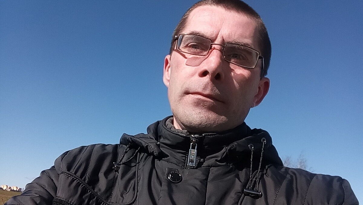  15657080  Leonid, 49 ,    
