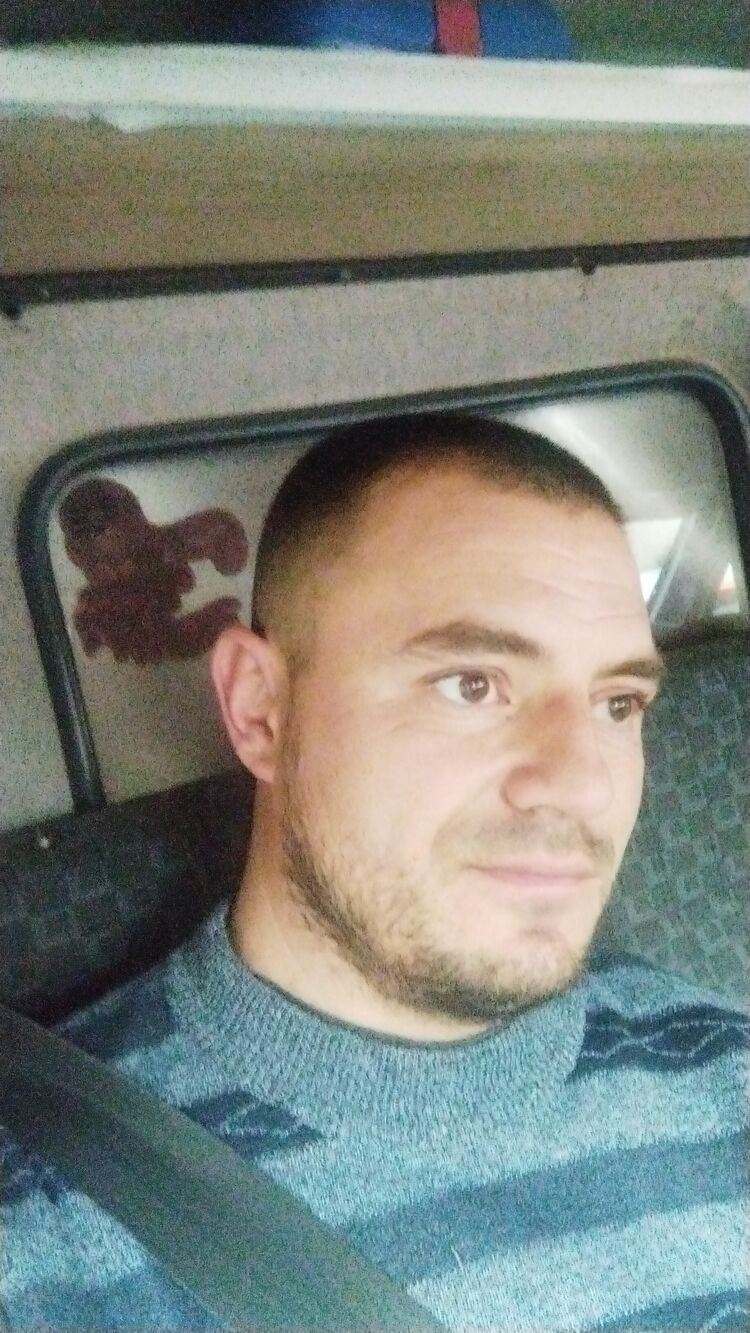  30972660  , 37 ,    