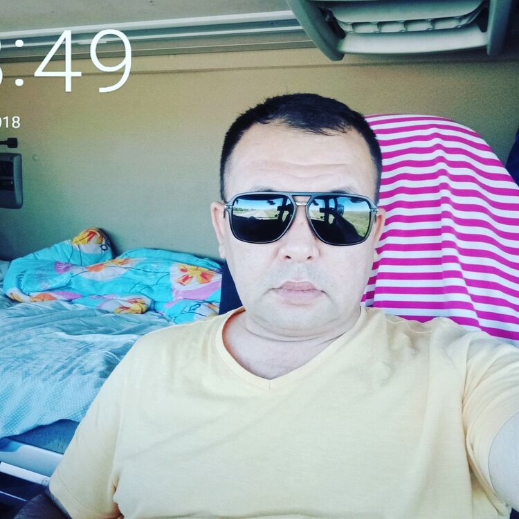  13350680  Boss, 44 ,    