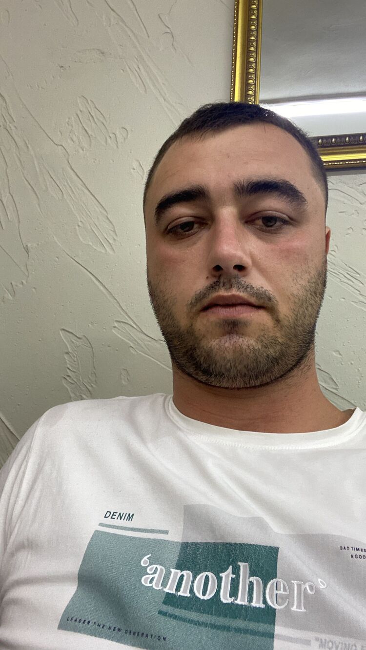  37868550  , 28 ,    