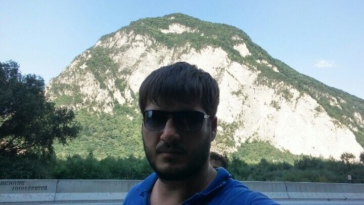  10230410  A b e, 39 ,    