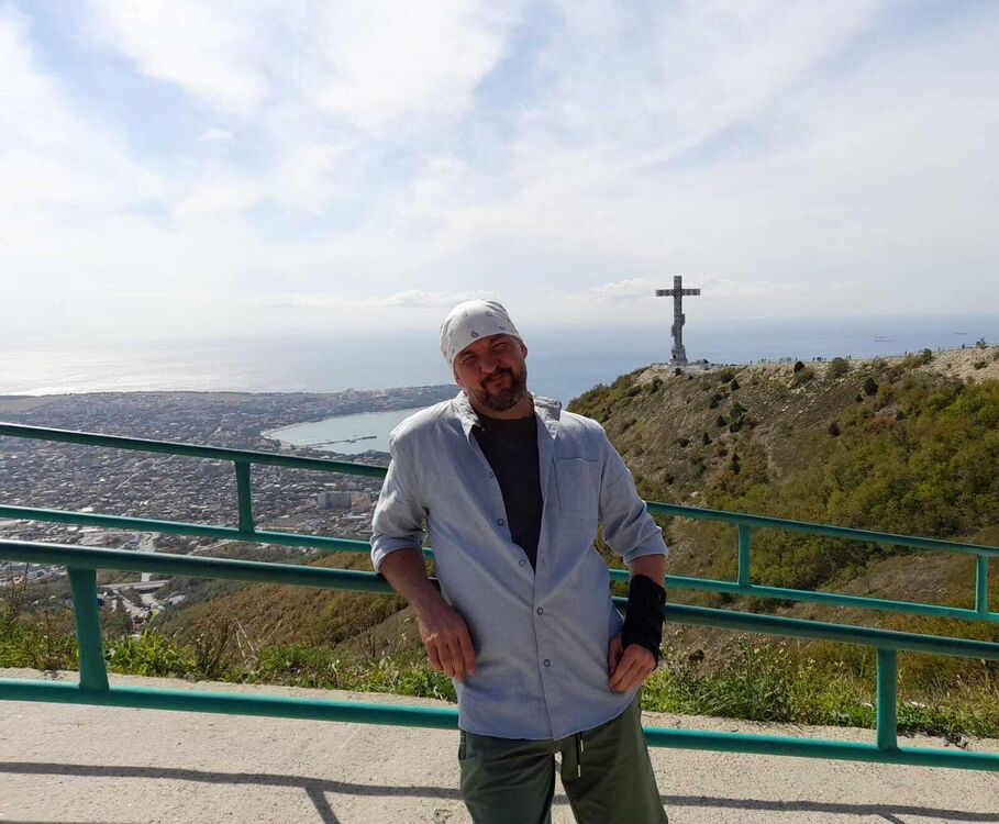  ,   Andrey, 48 ,   ,   
