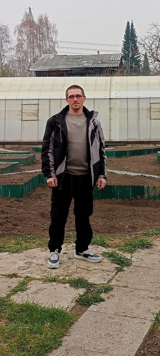  43240840  , 34 ,    