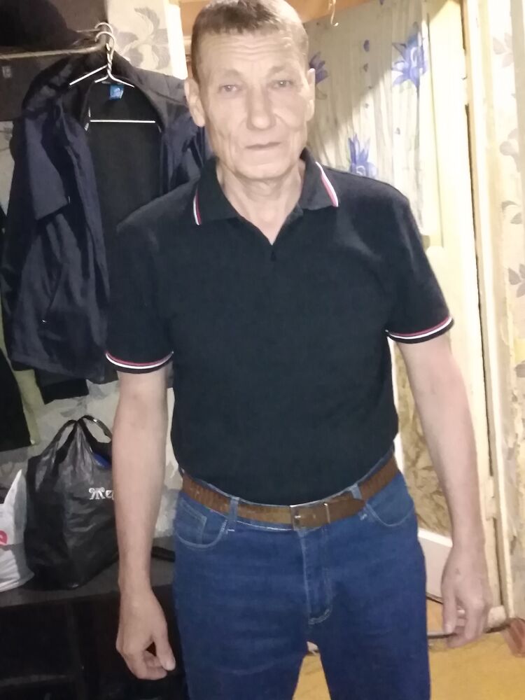  49709210  Andrei, 57 ,    