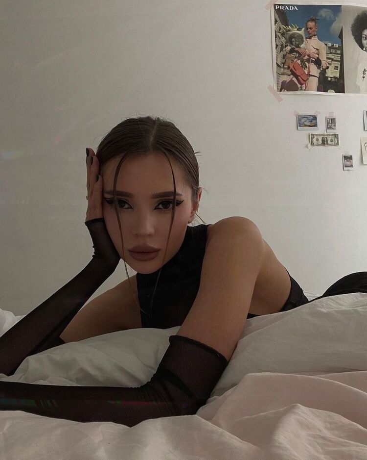  36937390  , 22 ,    -