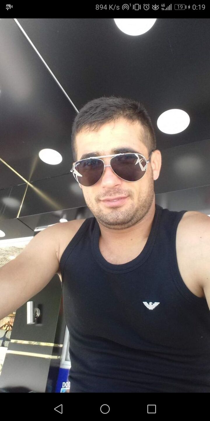  40069640  ALI, 38 ,    
