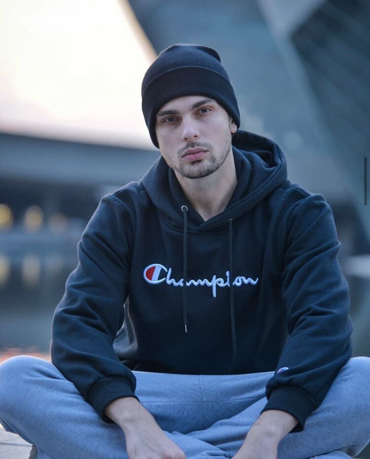 ���� 24688500 ������� ����, 33 ����, ���� ���������� � ������