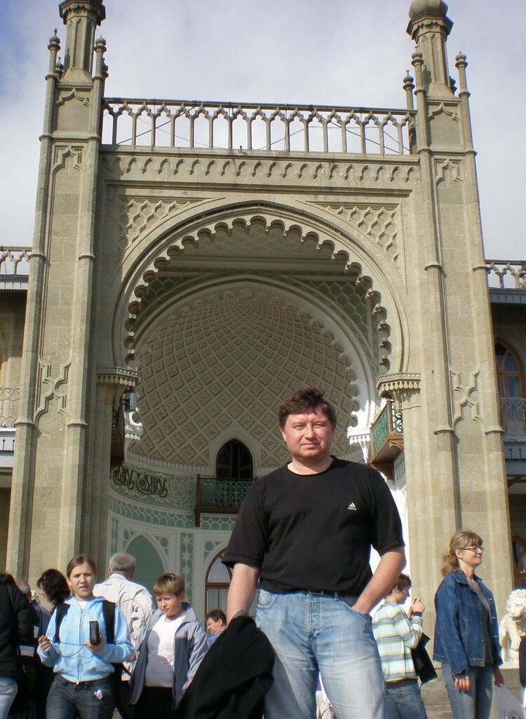  ,   Mike, 46 ,  