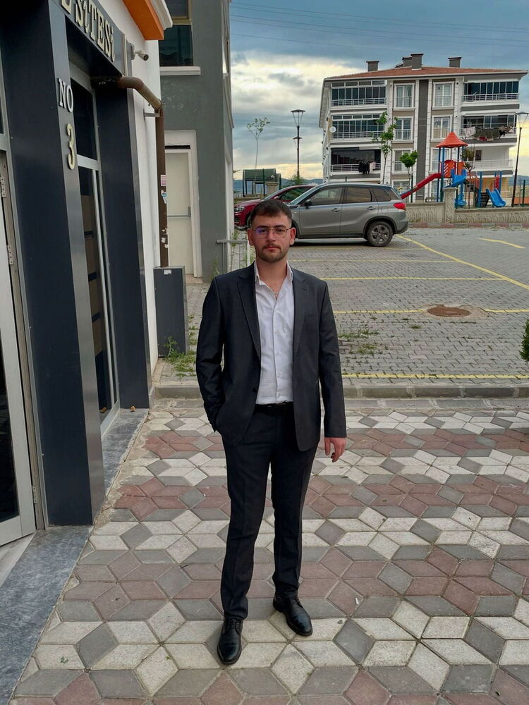  53274860  Berat, 25 ,    Frankfurt Am Main