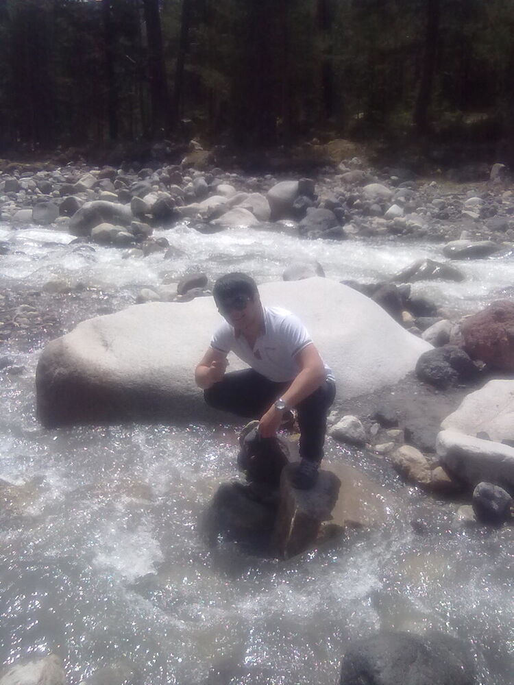  5294490  Arslan, 32 ,    