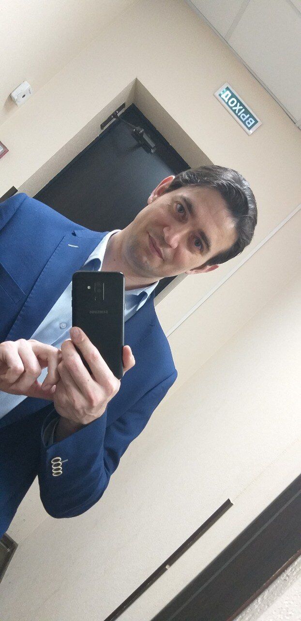  52689490  Piter, 41 ,    