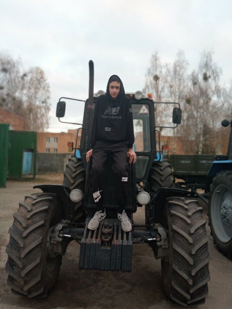  24288430  , 22 ,    