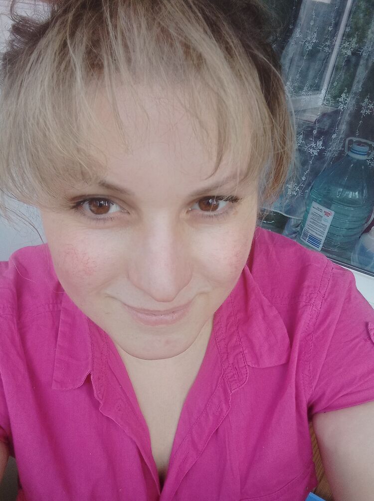  37770330  Alina, 39 ,    