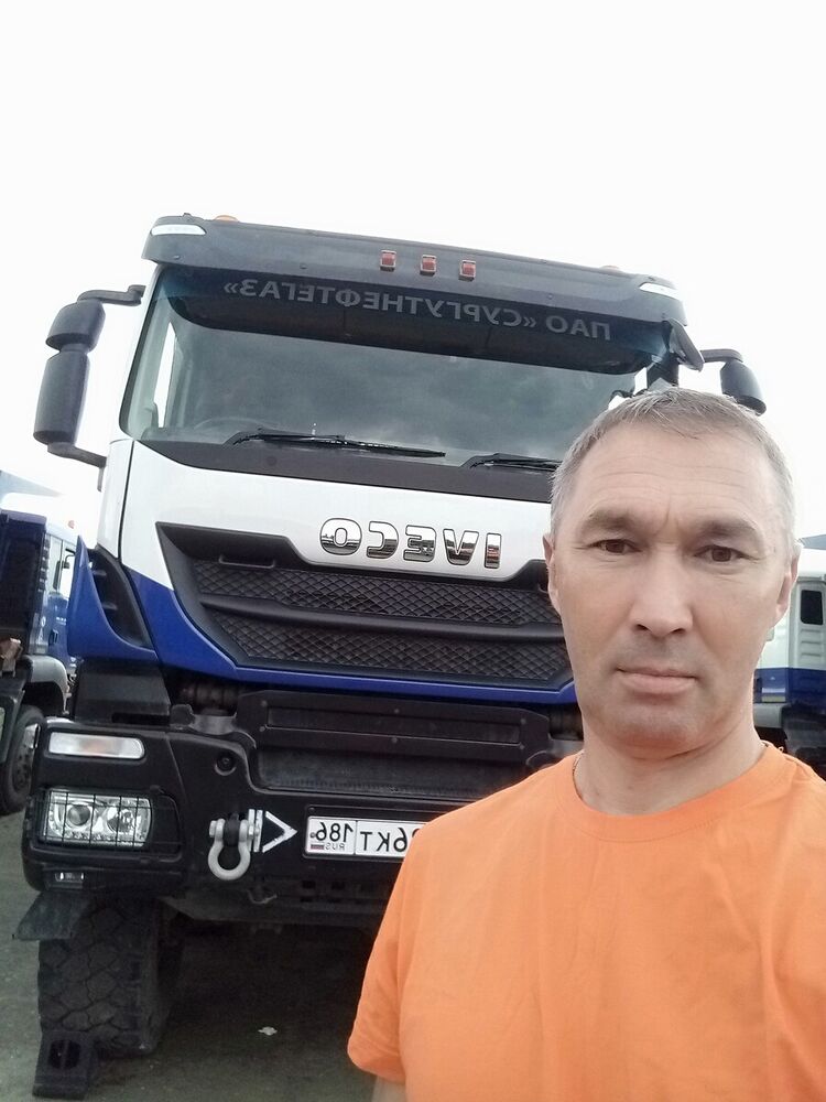 21316810  Vasiliy, 48 ,    
