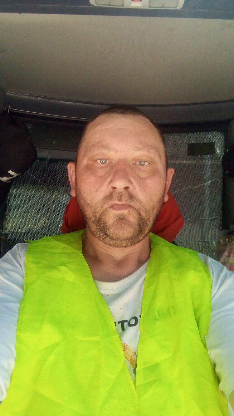  52148370  , 46 ,    