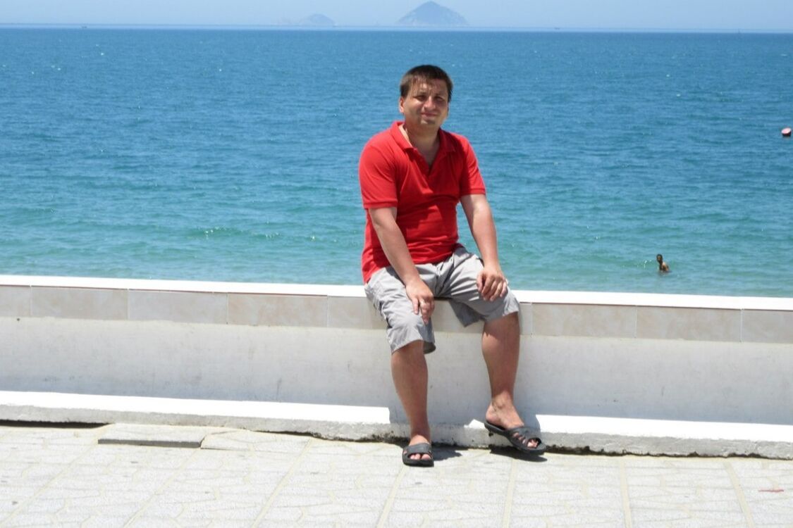  ,   Anton, 46 ,   