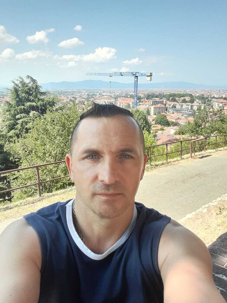  ,   Alex, 36 ,   c 