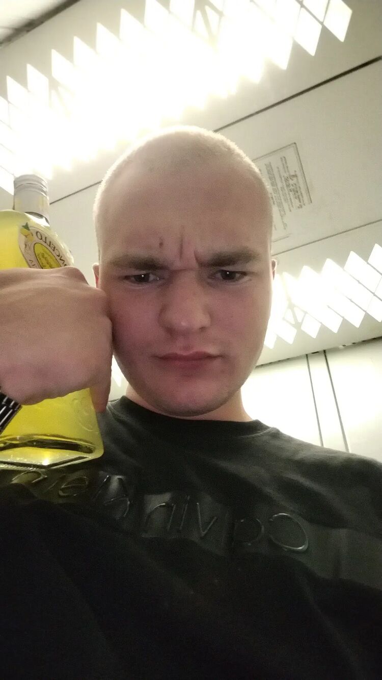 46498910  , 21 ,    
