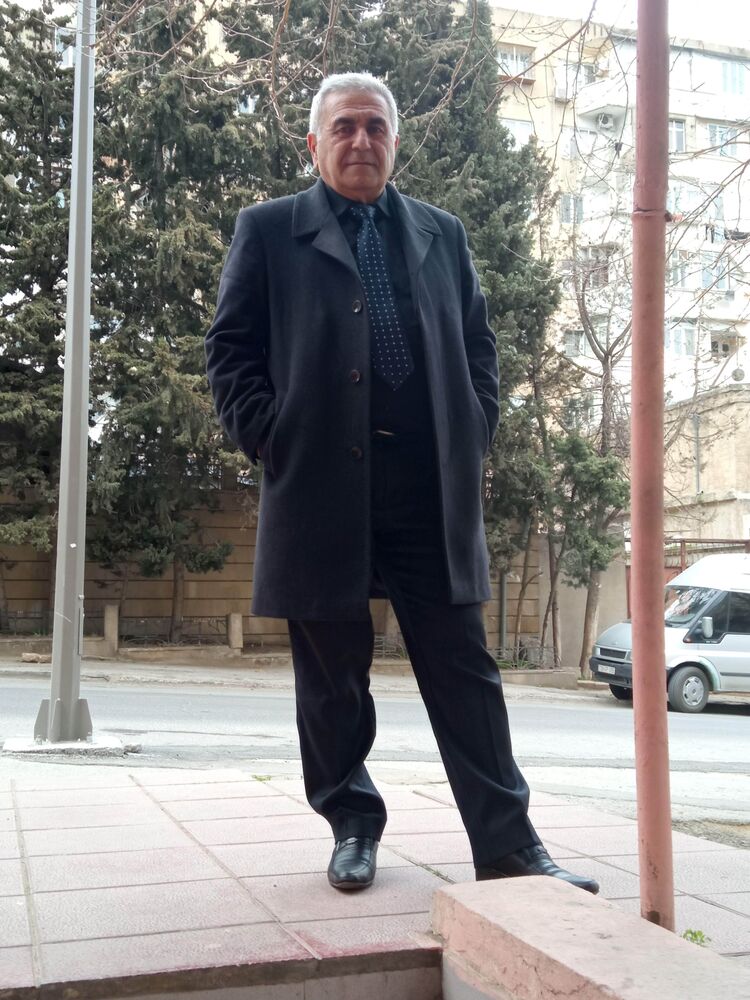 23040840  Eli, 62 ,    