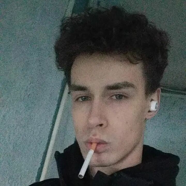  ,   Denis, 21 ,   ,   