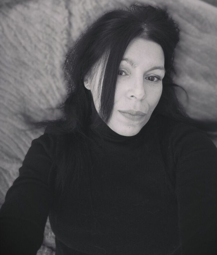  50292230  Elena, 47 ,    -