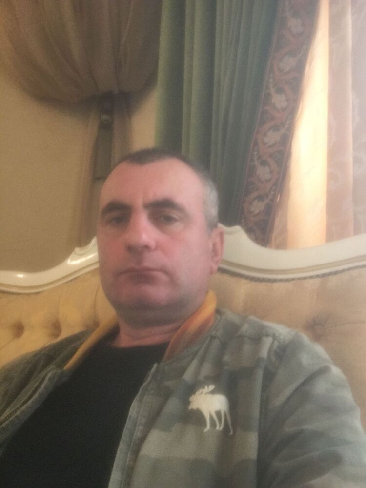  48280290  ARTEM, 46 ,    