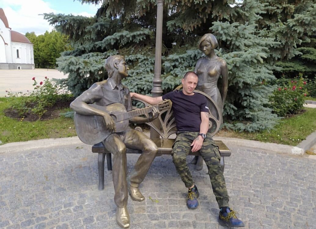  54739570  Robinzon, 35 ,    