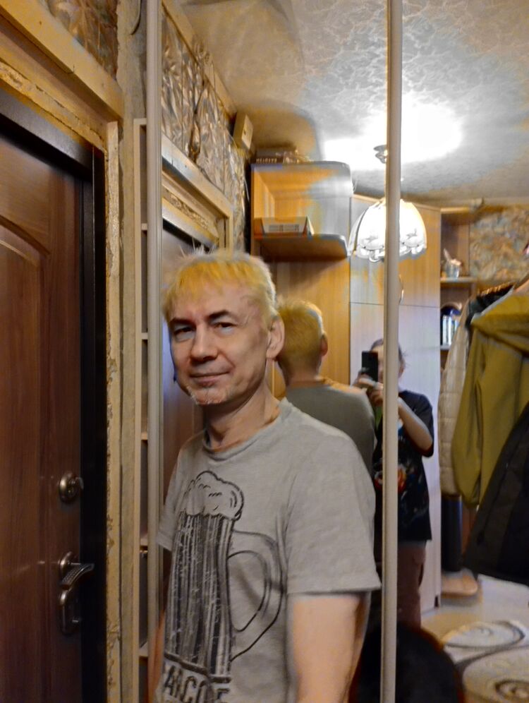  50836860  Stanislav, 56 ,    