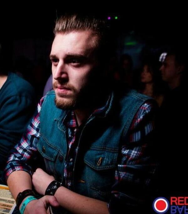  ,   Kirill, 33 ,   