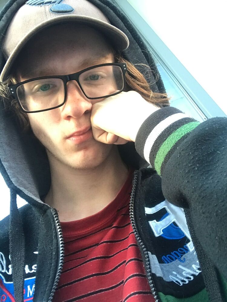  41797550  , 21 ,    