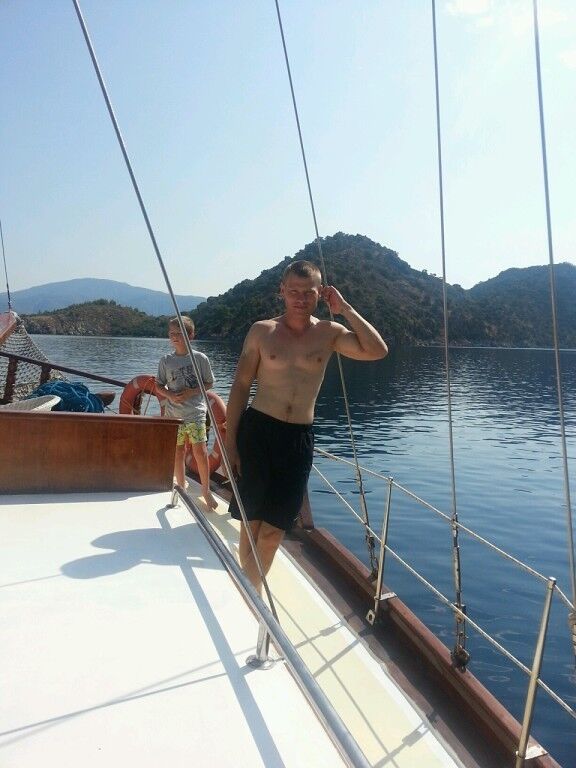 ,   Alexandr, 40 ,   ,   , c , 