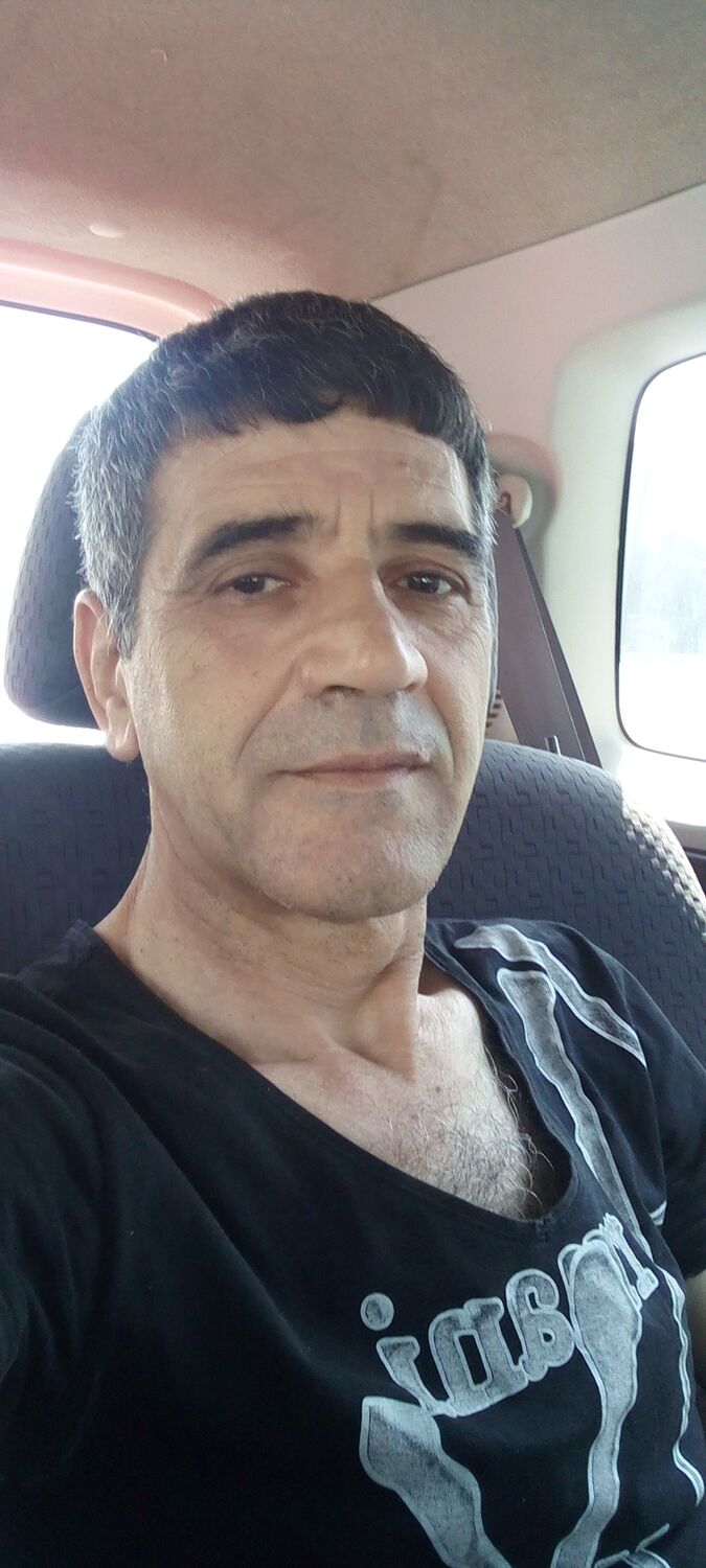  44502610  Habib, 52 ,    