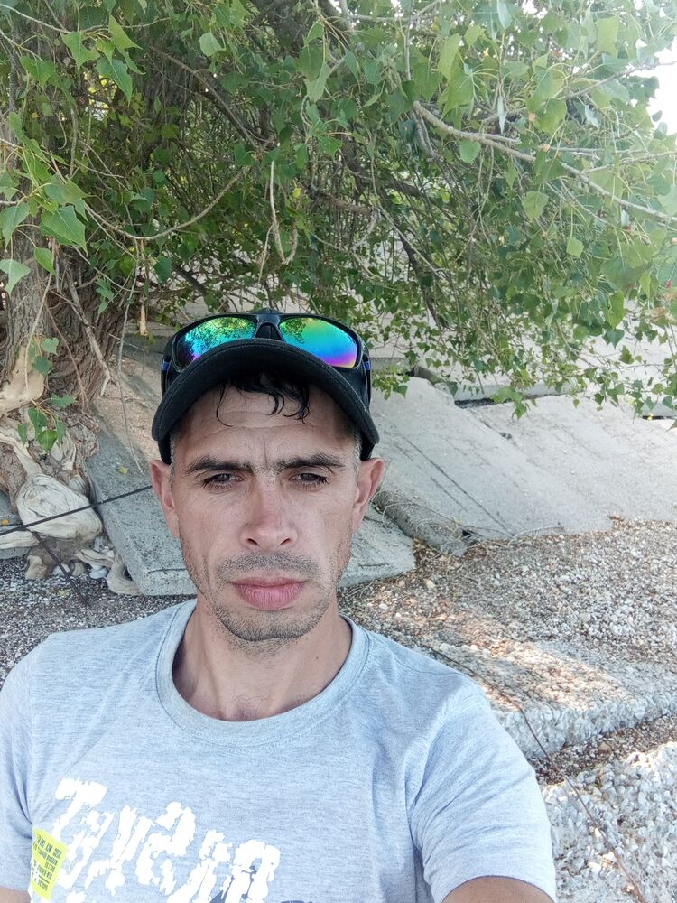  35894570  , 40 ,    