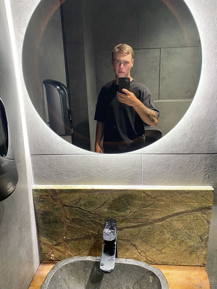  36993710  , 23 ,    