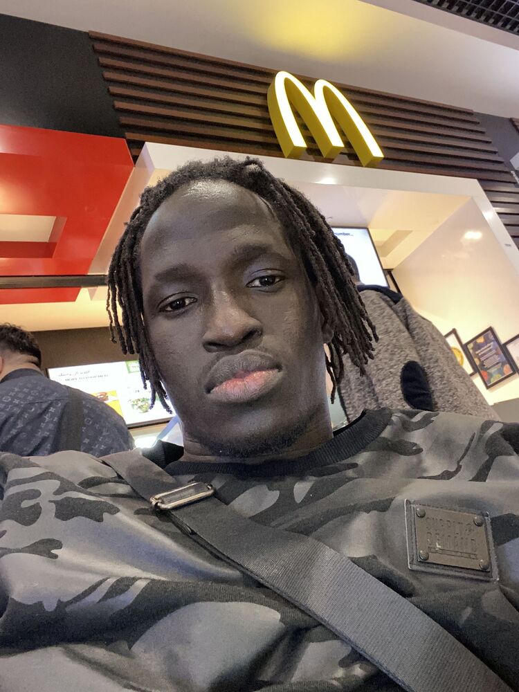  42220360  Ismaila, 28 ,    