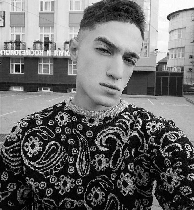  --,   , 24 ,   ,   