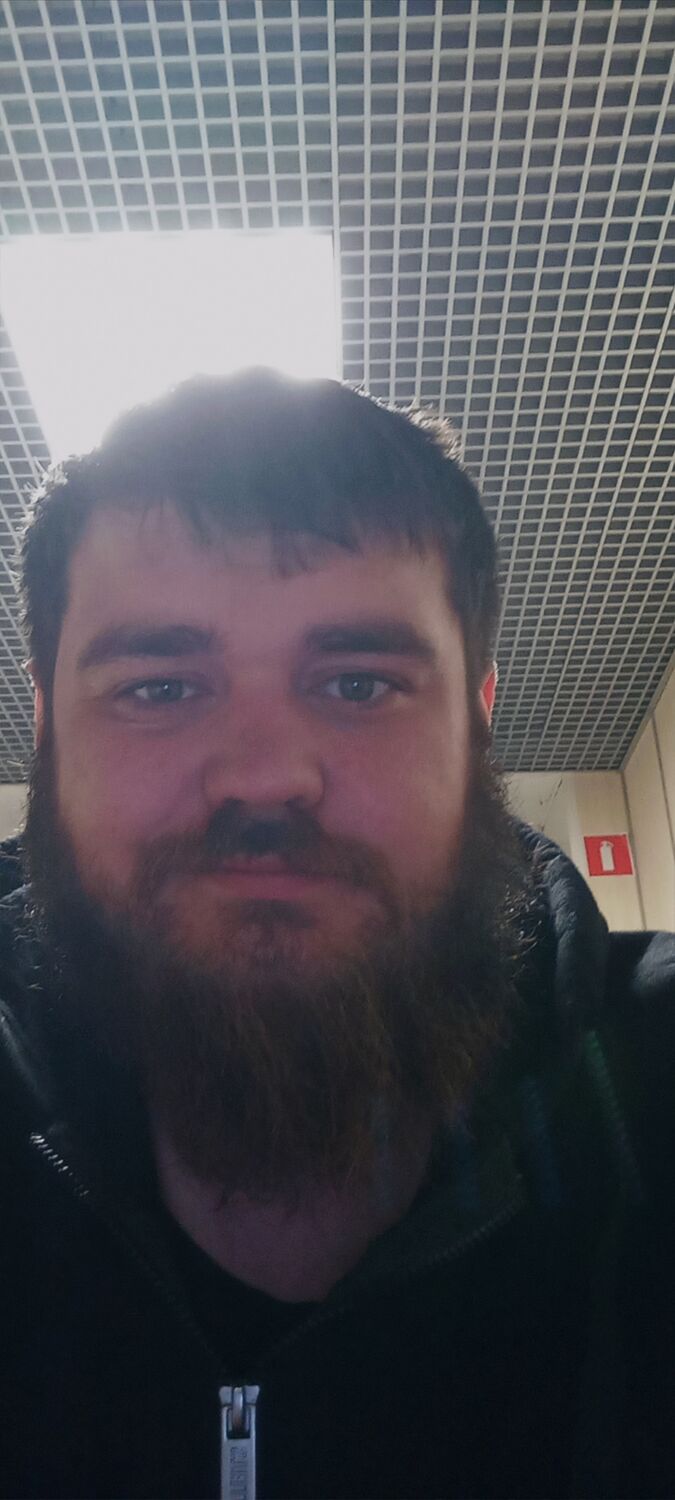  47401570  , 28 ,    
