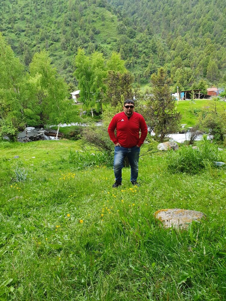  17815430  Anvar, 45 ,    